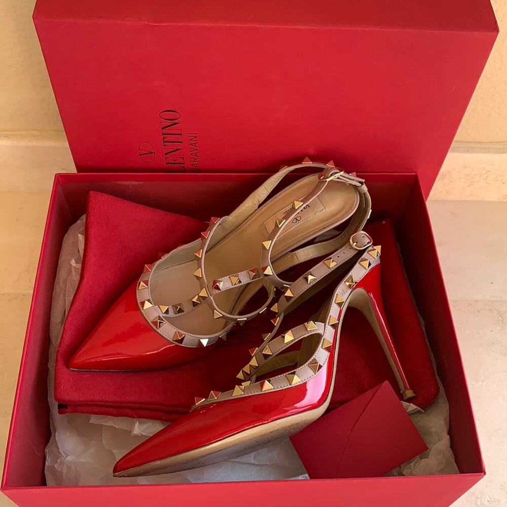 Authentic Valentino rockstud heels, sz 40. - Picture 1 of 11